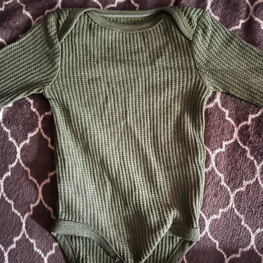 Baby boy green onesie that no longer fits my baby :(